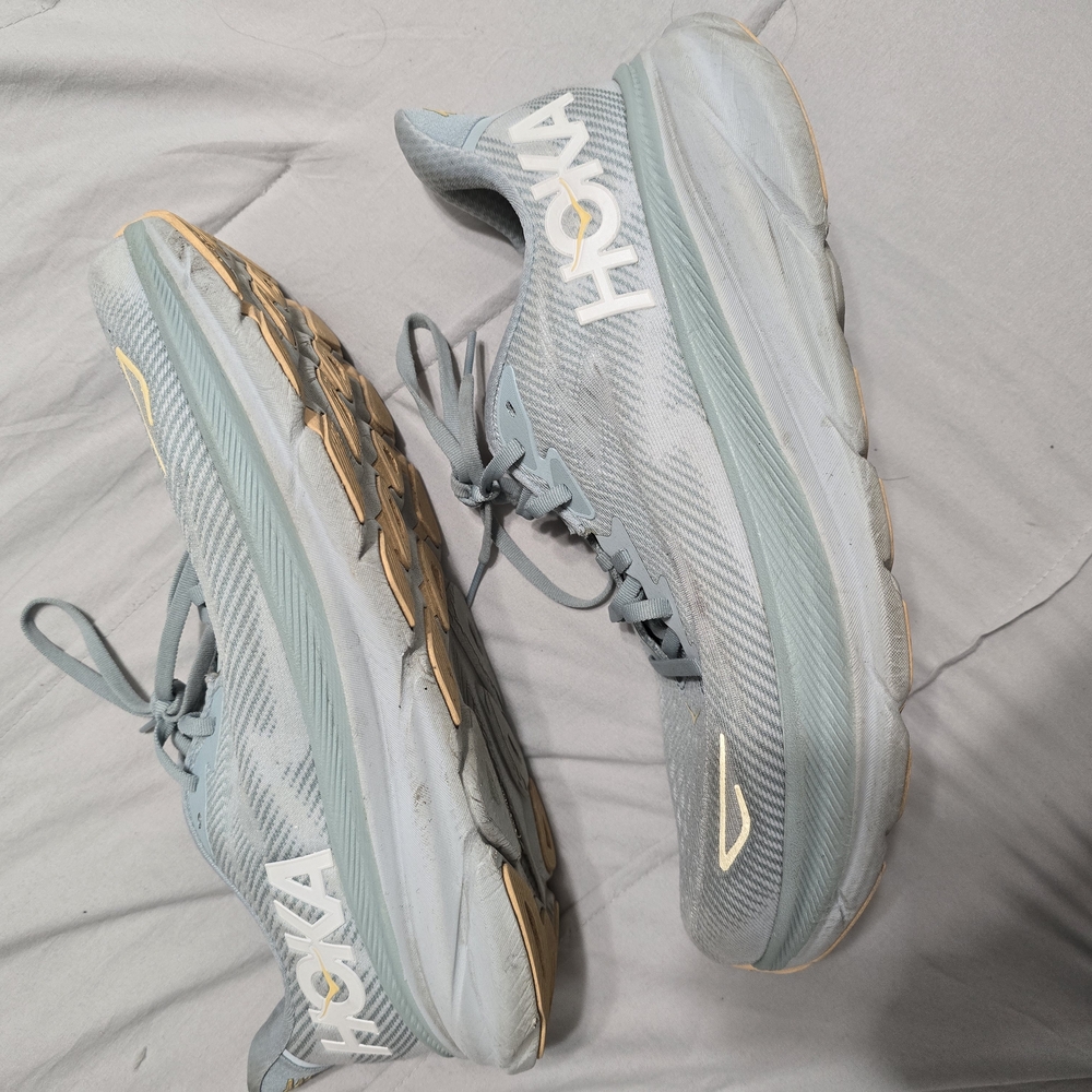 HOKA Clifton 9 Light Blue Running Shoes